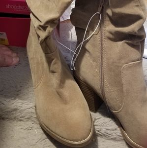 Size 11 - Universal Threads - Brown Mid Calf Boot